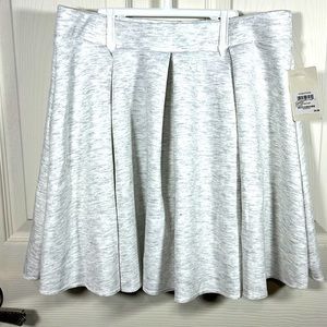 Tucker + Tate Mini Skirt (junior) size XL